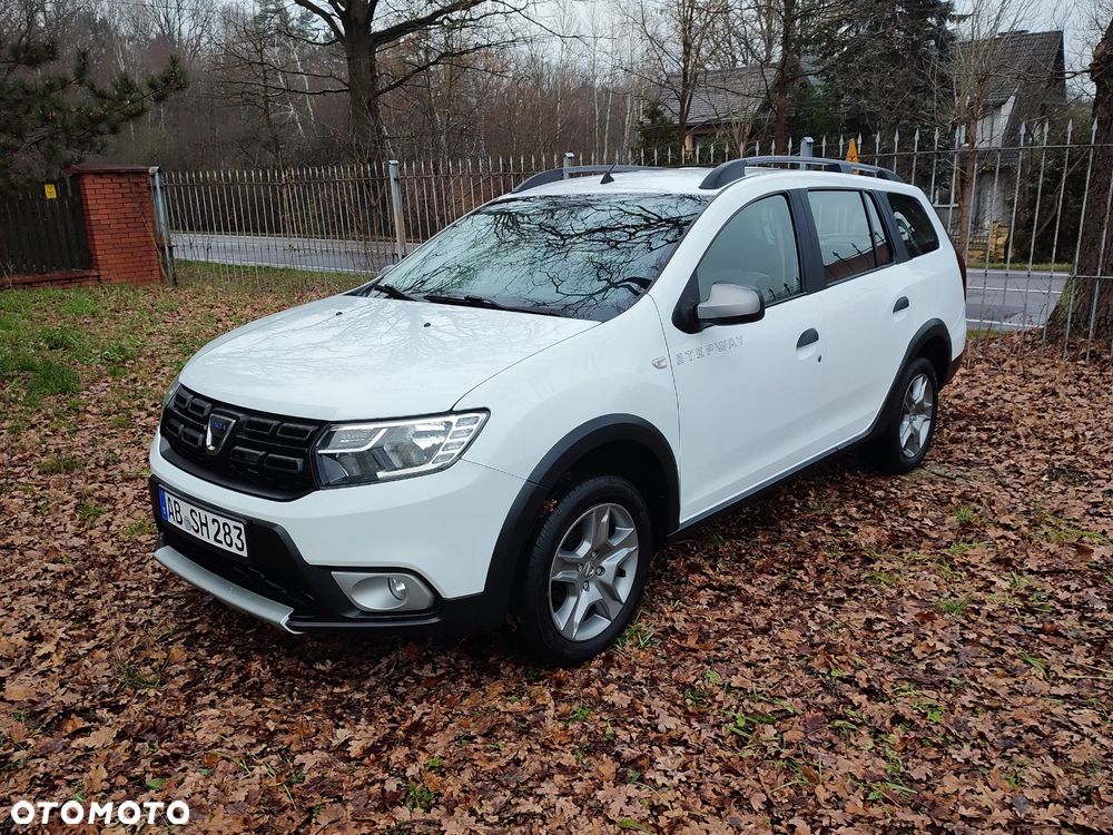 Dacia Logan TCe 90 S&S Stepway Celebration - 2