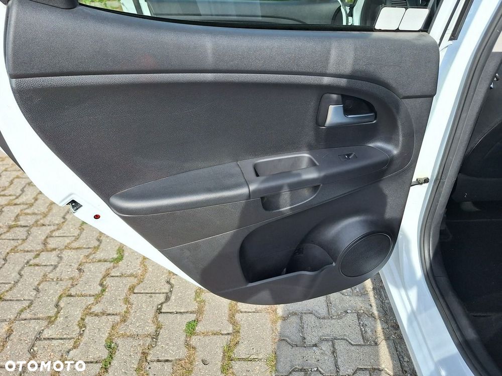 Kia Venga 1.4 CVVT Business Line - 28