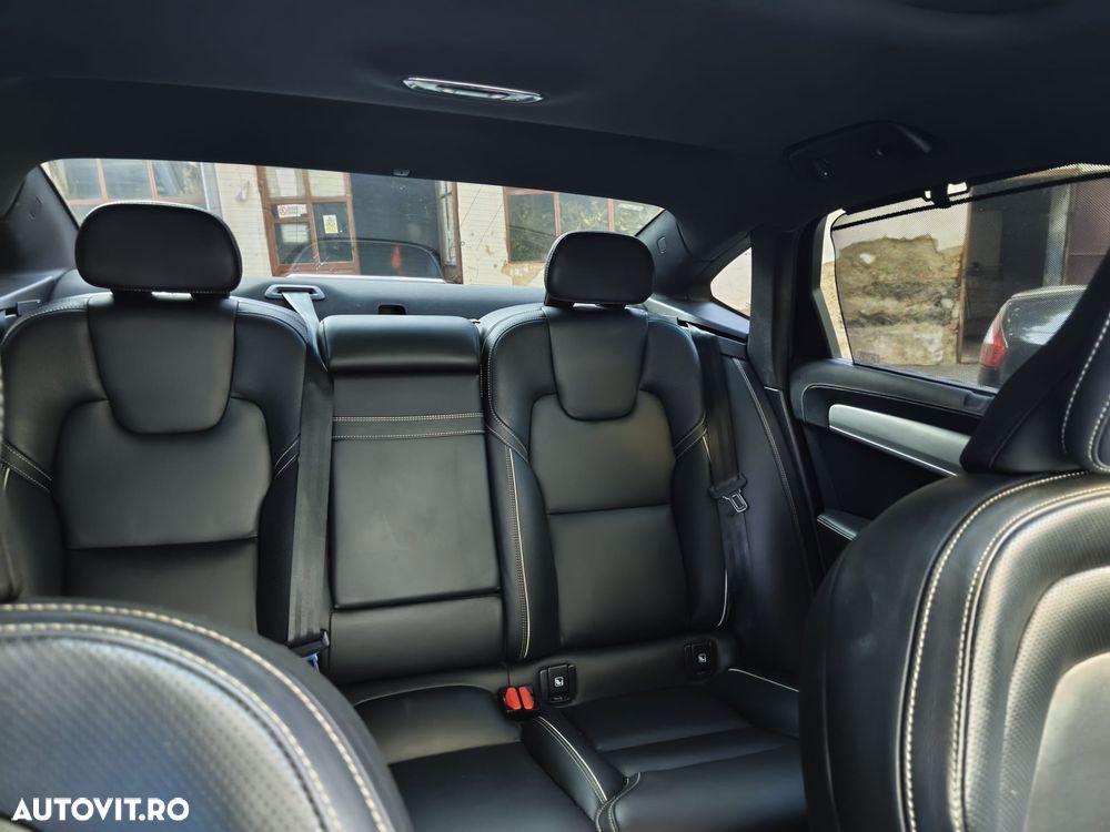 Volvo S90 D4 AWD Geartronic R Design - 25