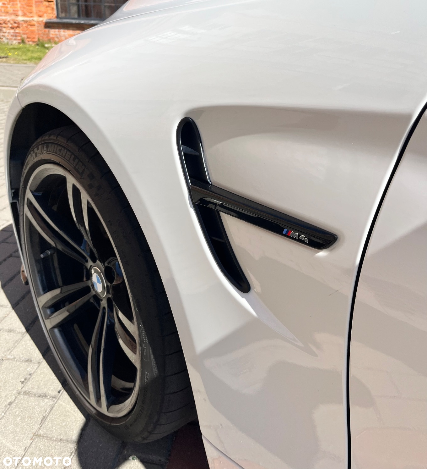 BMW M4 Coupe DKG - 12