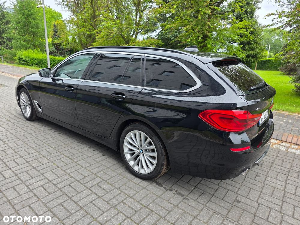BMW Seria 5 520d Luxury Line - 23