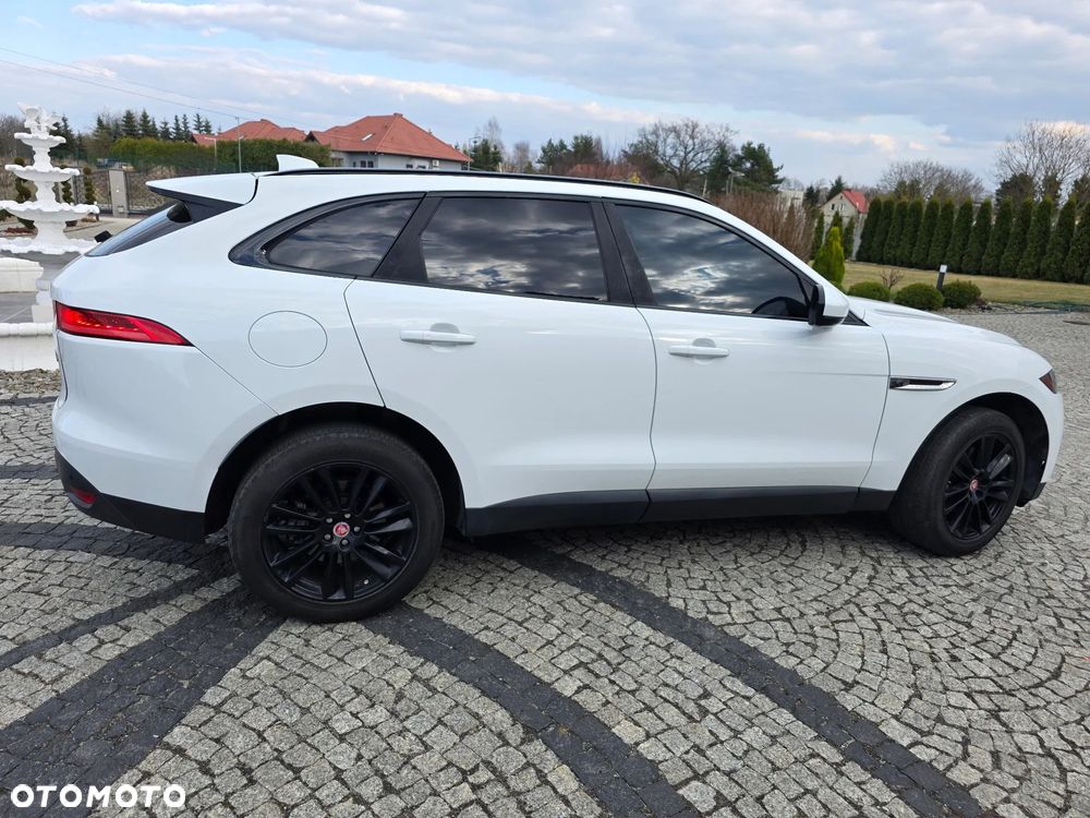 Jaguar F-Pace - 18