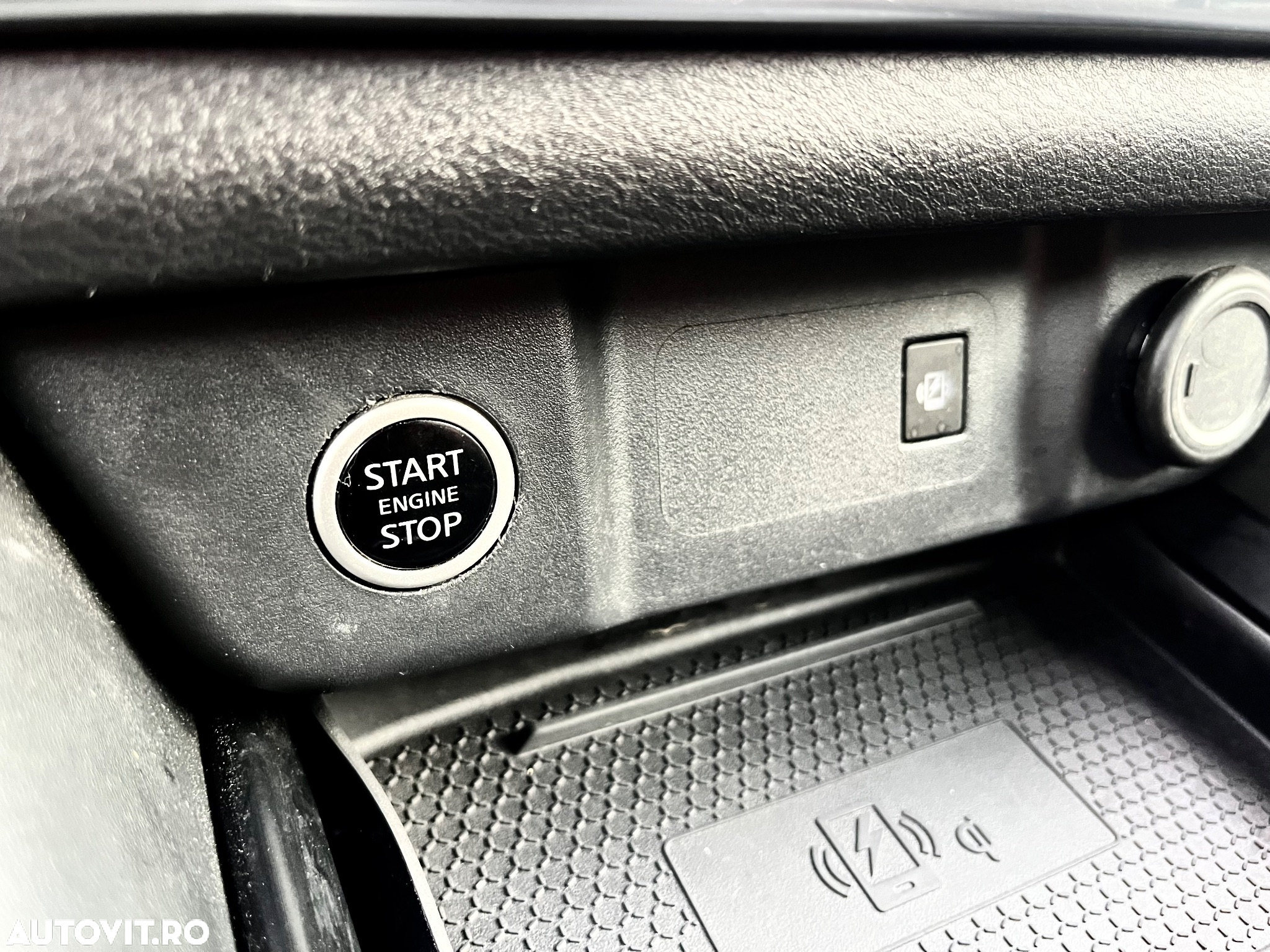 Nissan Qashqai 1.3 l Mild-Hybrid X-Tronic N-Connecta - 32