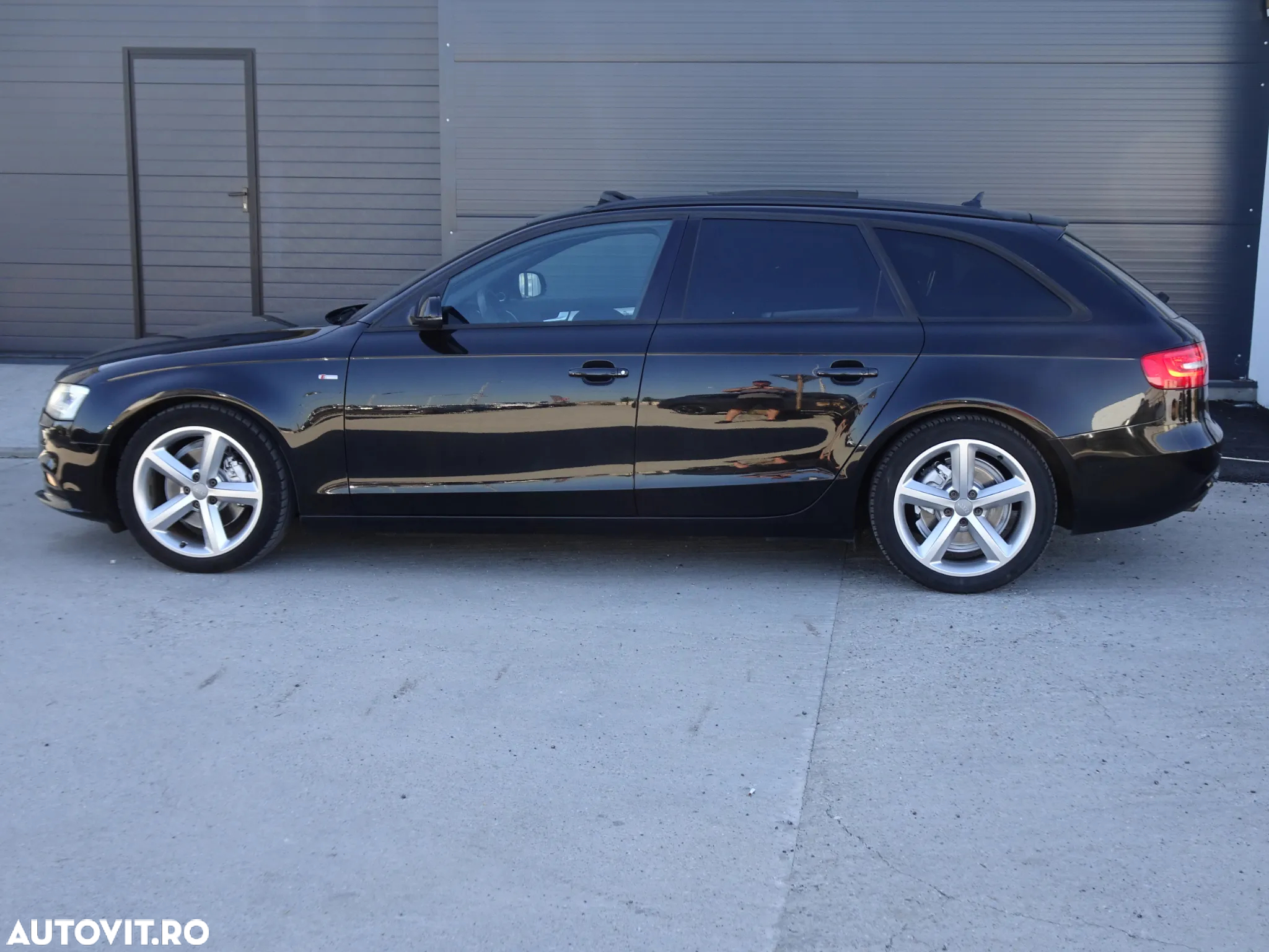 Audi A4 Avant 2.0 TDI DPF multitronic S line Sportpaket - 13