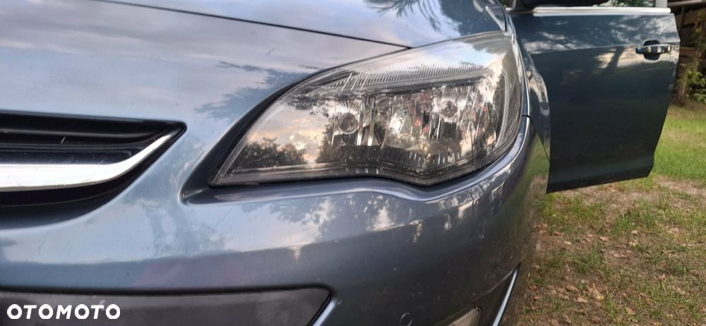 Opel Astra 1.6 SIDI Turbo Automatik - 32