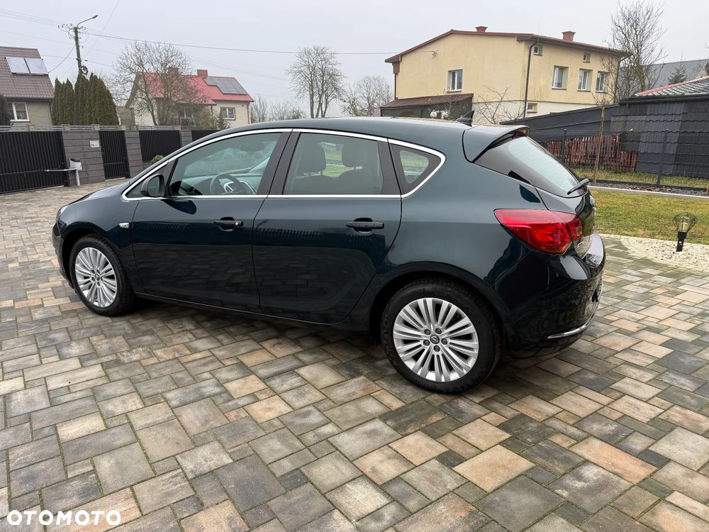 Opel Astra 1.4 Turbo Innovation - 11