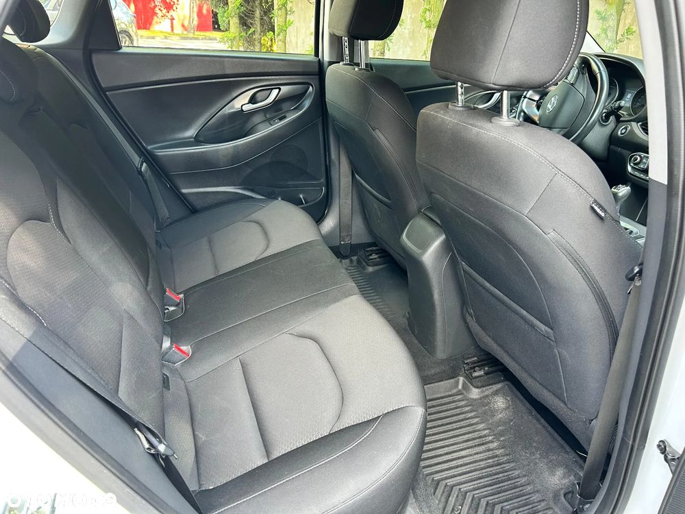 Hyundai i30 1.6 D Comfort - 18