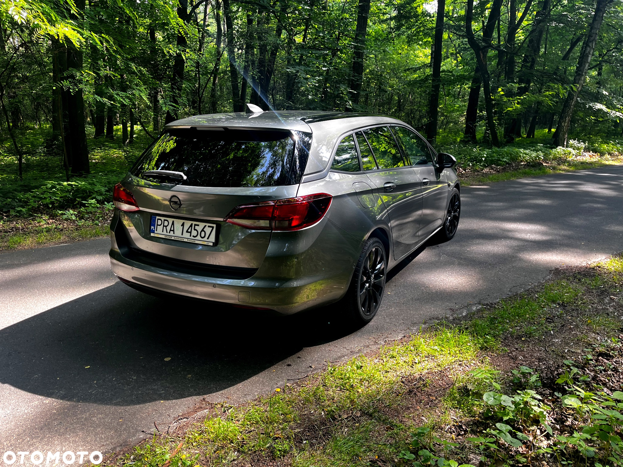 Opel Astra IV 1.6 CDTI Sport - 6
