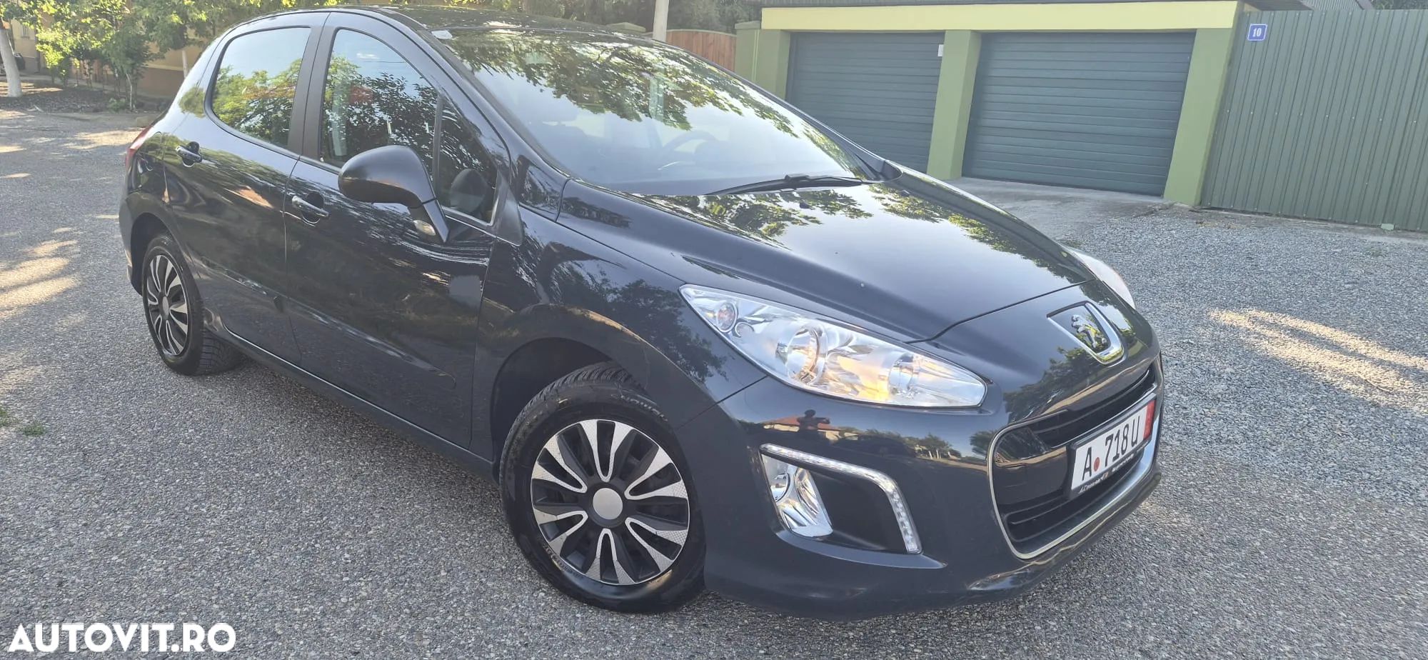 Peugeot 308 - 1