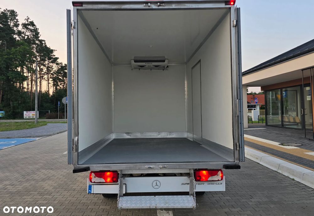 Mercedes-Benz SPRINTER 316 CDI 907❗❗NOWY MODEL / CHŁODNIA-MROŹNIA 7 PALET / -32*C +25*C / AGREGAT THERMOKING / ZASILANIE ZEWNETRZNE 230V / ZABUDOWA IGLOPOL / SERWIS ASO / SALON POLSKA / 1 WŁAŚCICIEL / JAK NOWY ❗❗ - 18