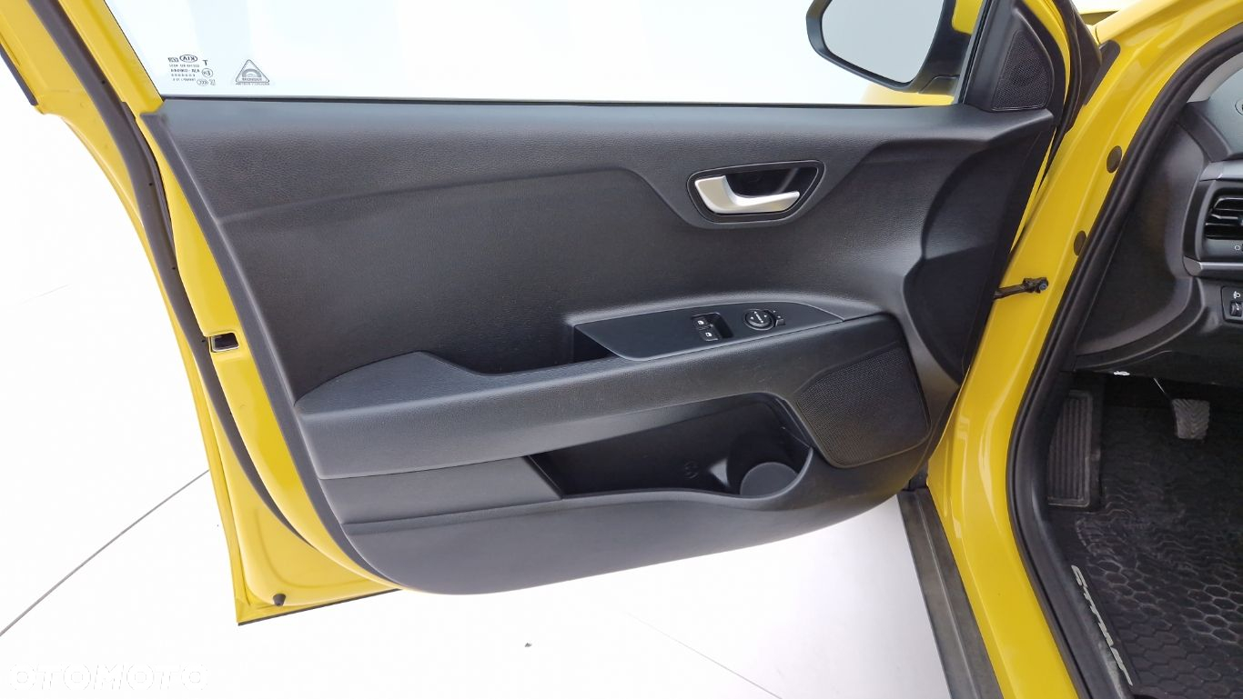 Kia Stonic 1.4 L - 14