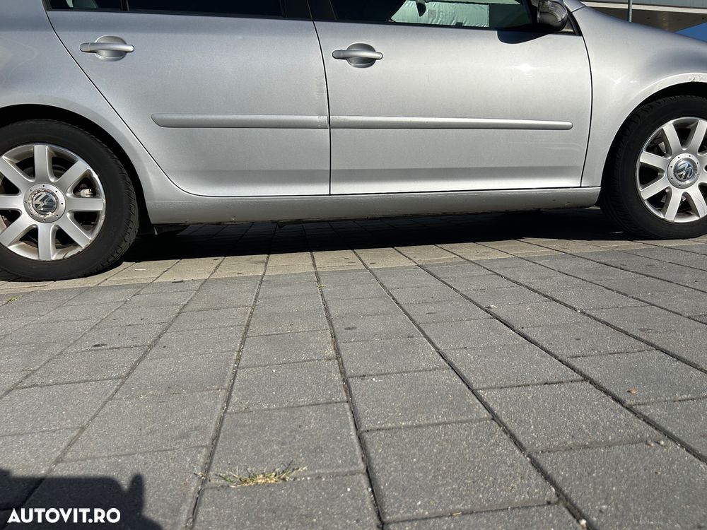 Volkswagen Golf 1.6 FSI Sportline - 10