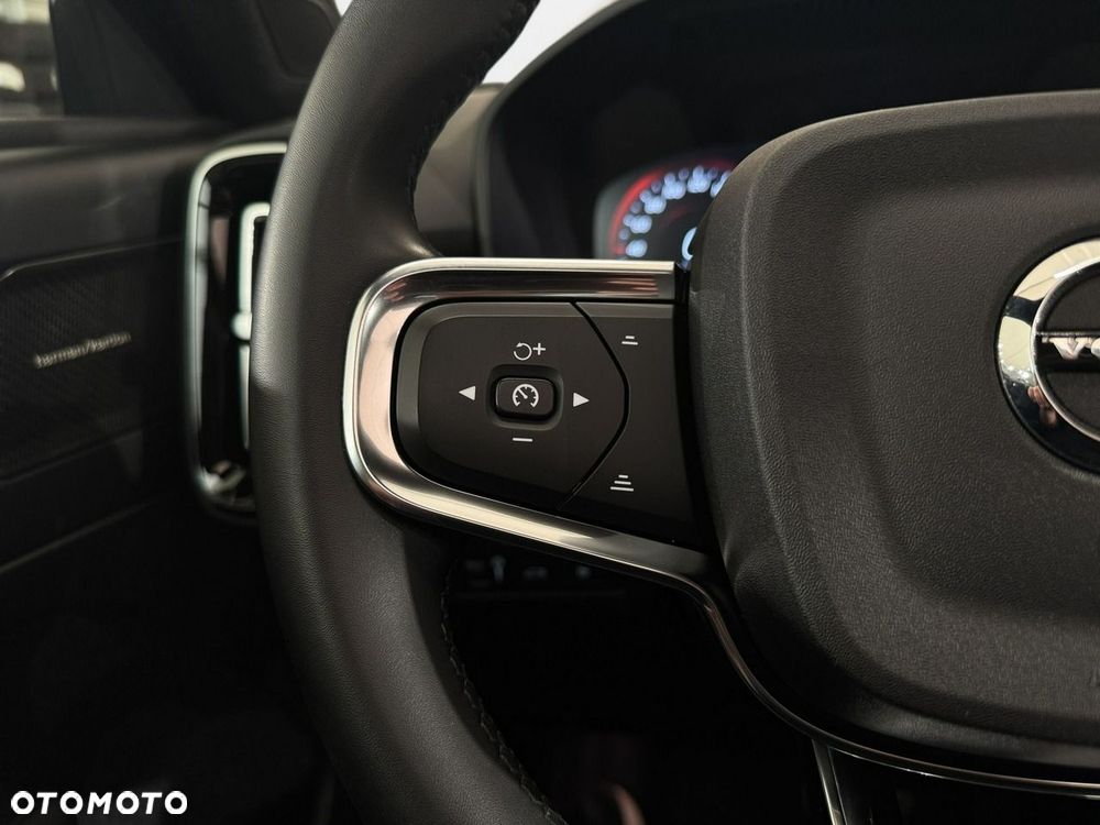 Volvo XC 40 - 21