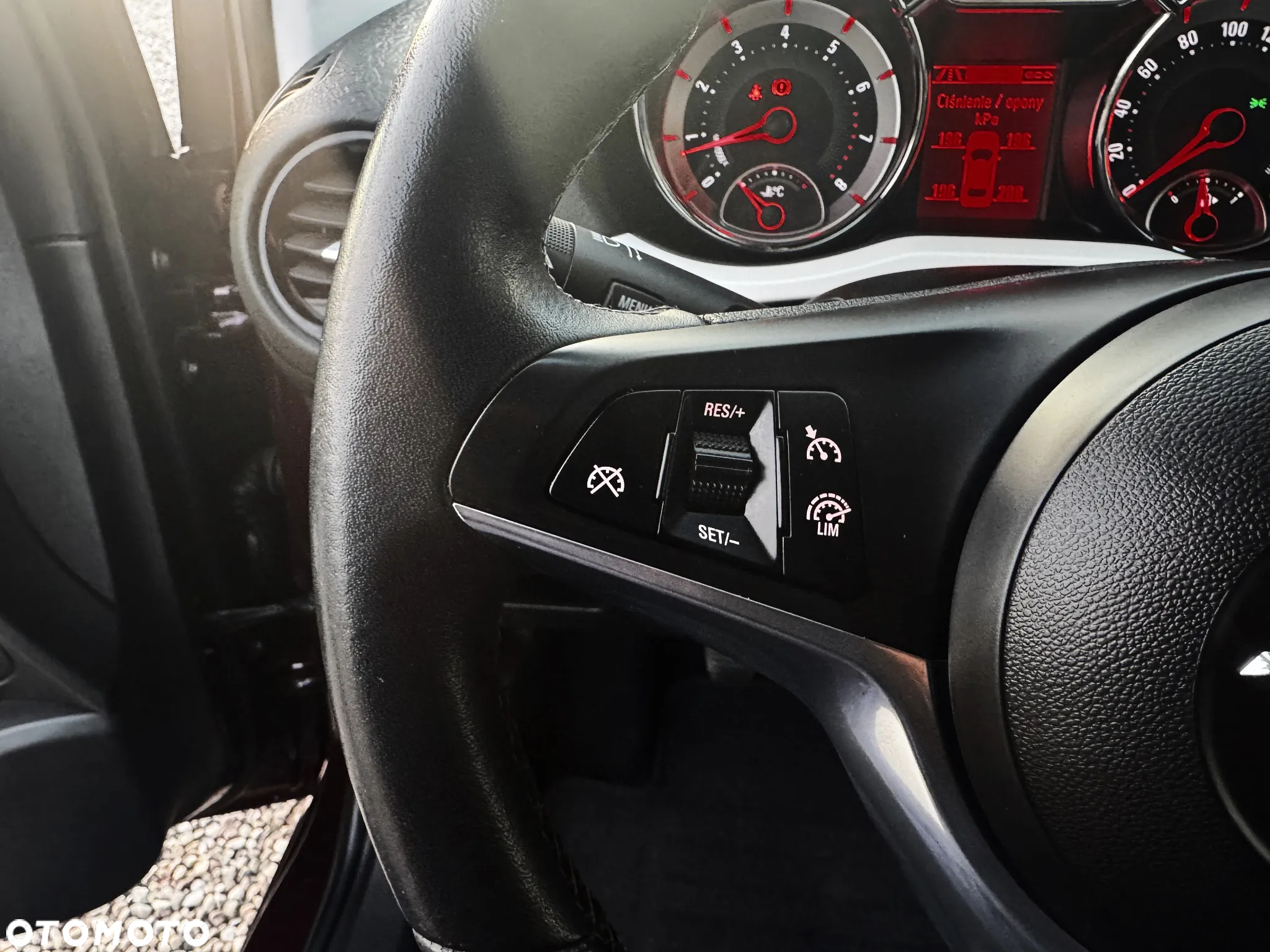Opel Adam 1.2 Slam - 33