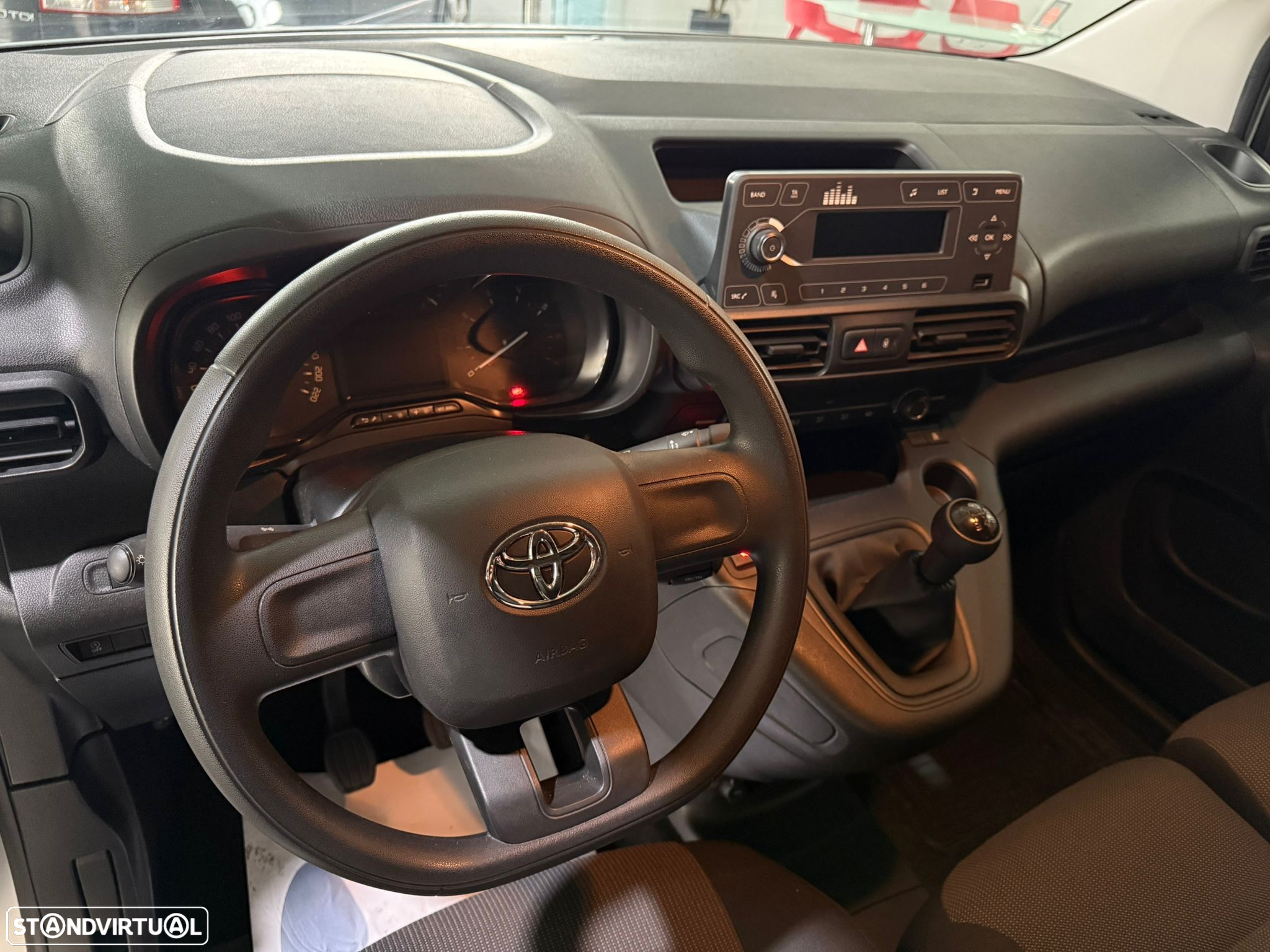 Toyota Proace city L1 Diesel - 6