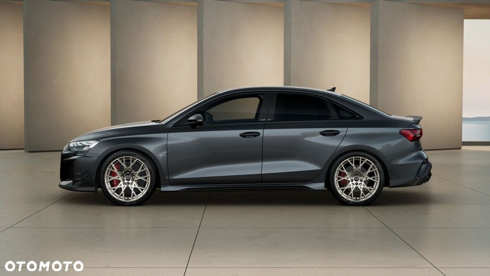 Audi RS3 Limousine - 3