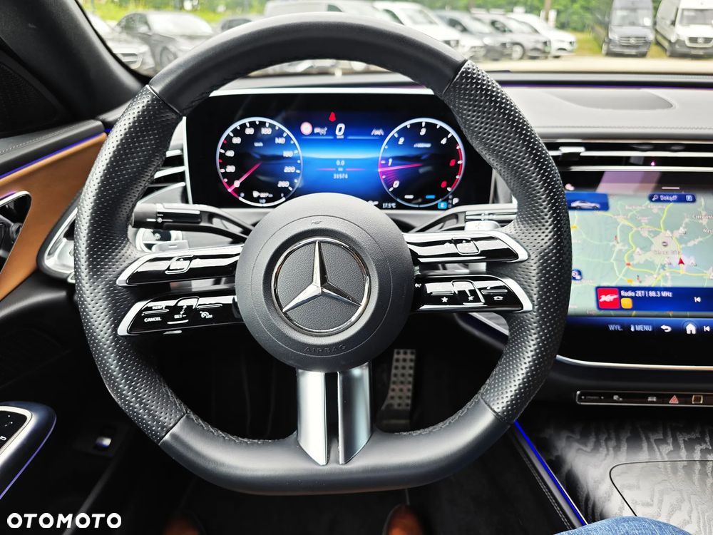 Mercedes-Benz Klasa E 220 d mHEV 4-Matic AMG 9G-Tronic - 22