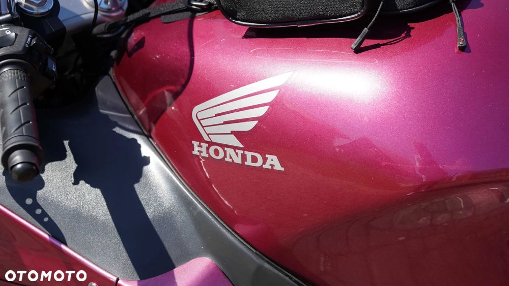 Honda CBR - 7