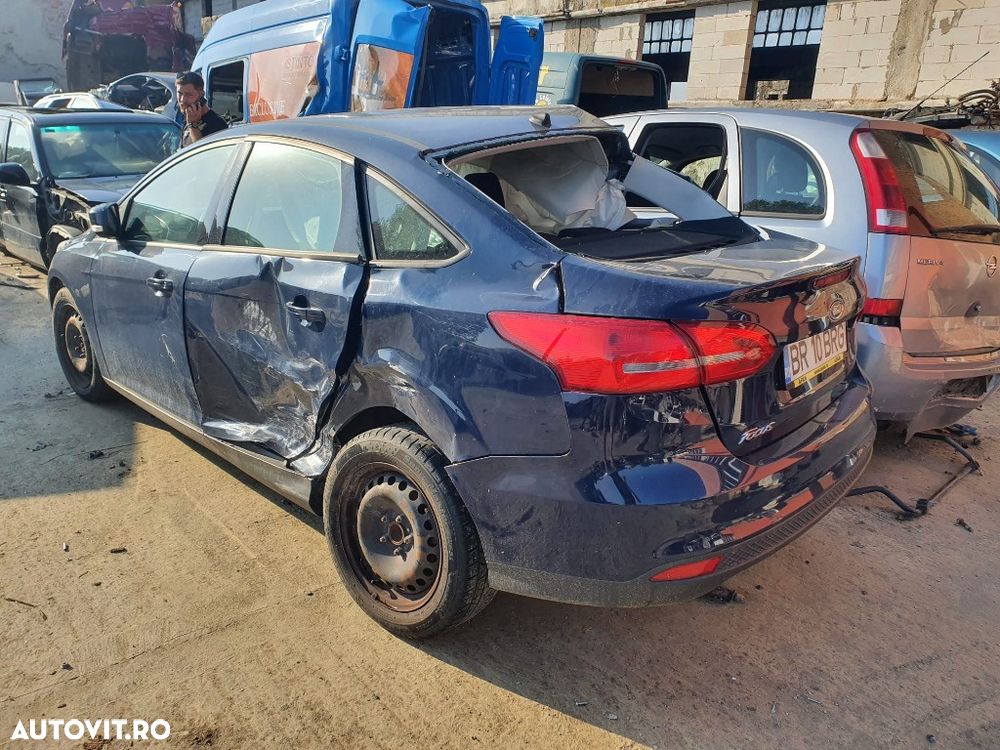 Dezmembrez Ford Focus 3 motor 1.5tdci 120cp XWDA dezmembrez cutie de viteze 6+1 trepte aripa spate - 3