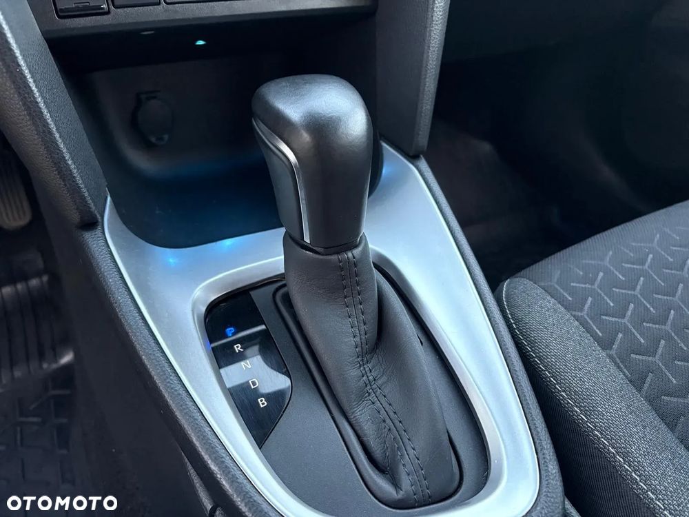 Toyota Yaris Cross Hybrid 1.5 Comfort 4x4 - 19