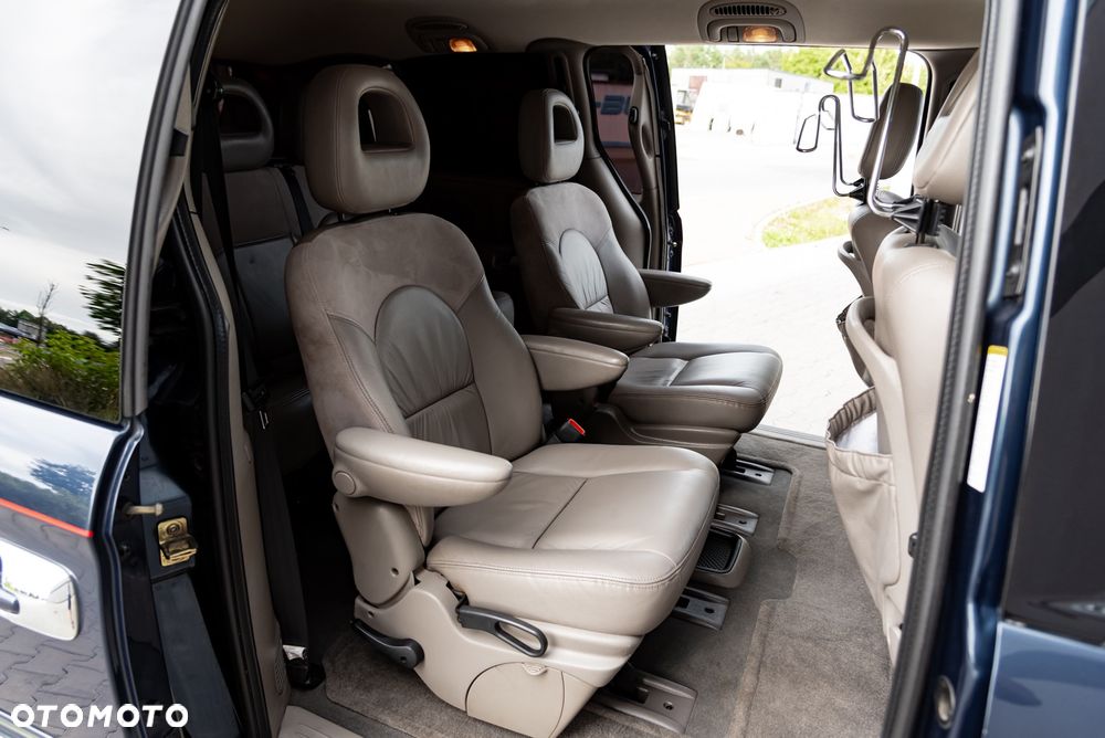 Chrysler Grand Voyager - 21