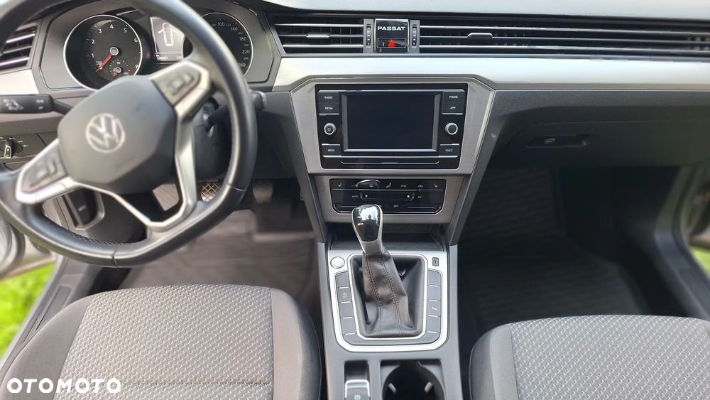 Volkswagen Passat 1.5 TSI EVO Essence - 9