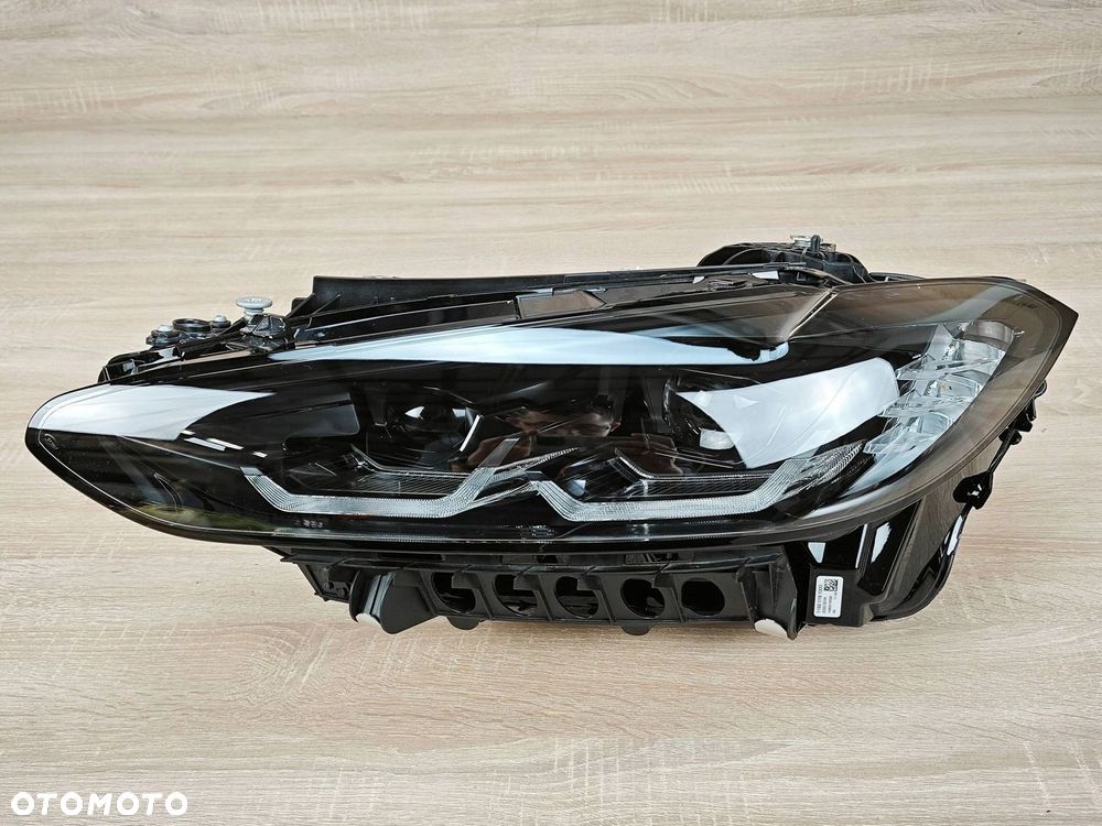 LAMPA LEWY PRZÓD SHADOW LINE BMW 4 G22 G23 G26 G80 G81 G82 G83 EUROPA 33km