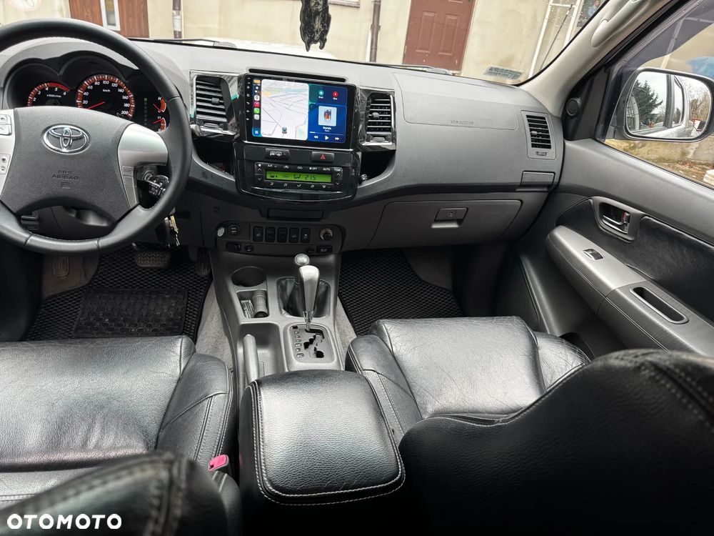 Toyota Hilux 3.0 D-4D SR5 - 6