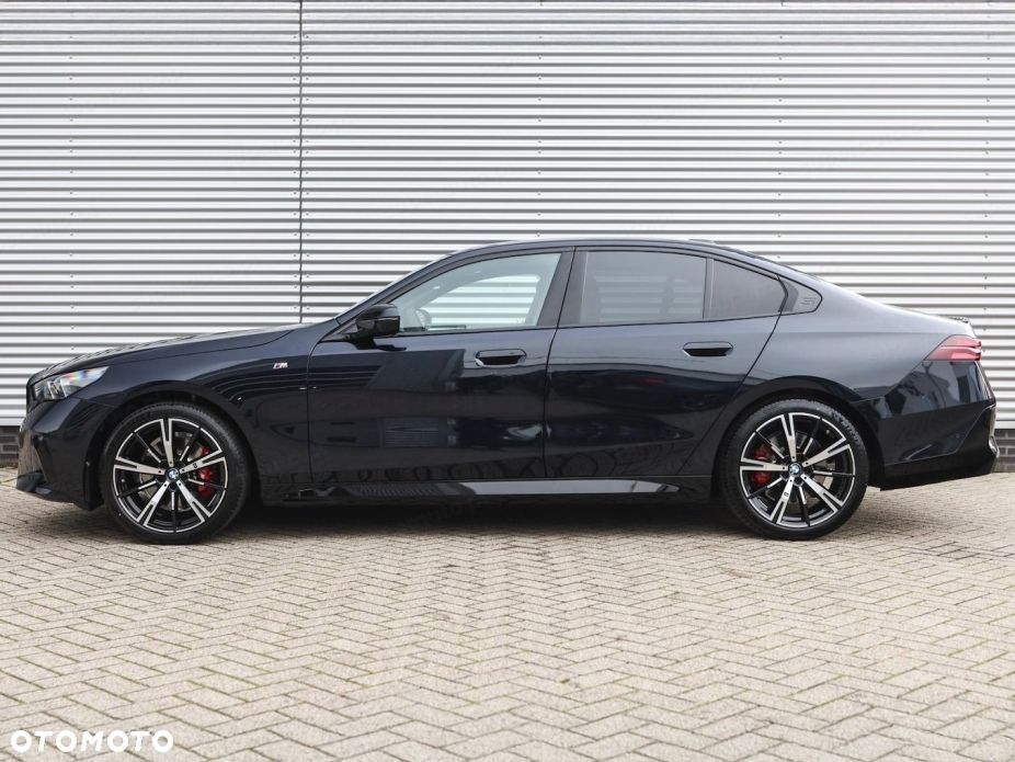 BMW Seria 5 520d xDrive mHEV M Sport - 5