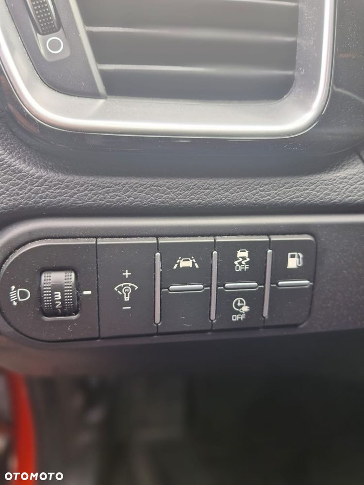 Kia XCeed - 26