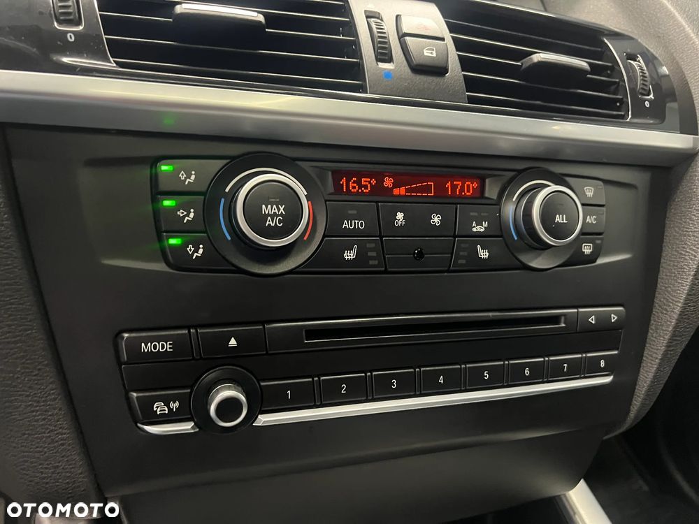 BMW X3 xDrive20d - 33