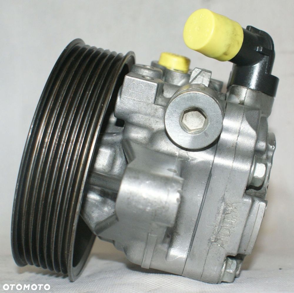 POMPA WSPOMAGANIA HONDA CIVIC 8 VIII 1.8 USA R18A1 - 4