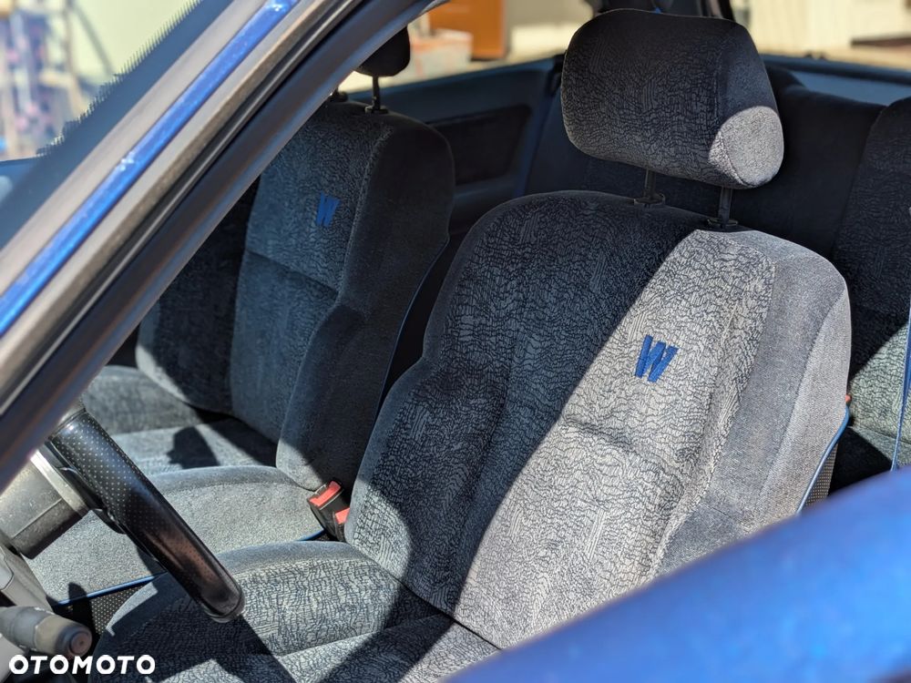 Renault Clio - 16
