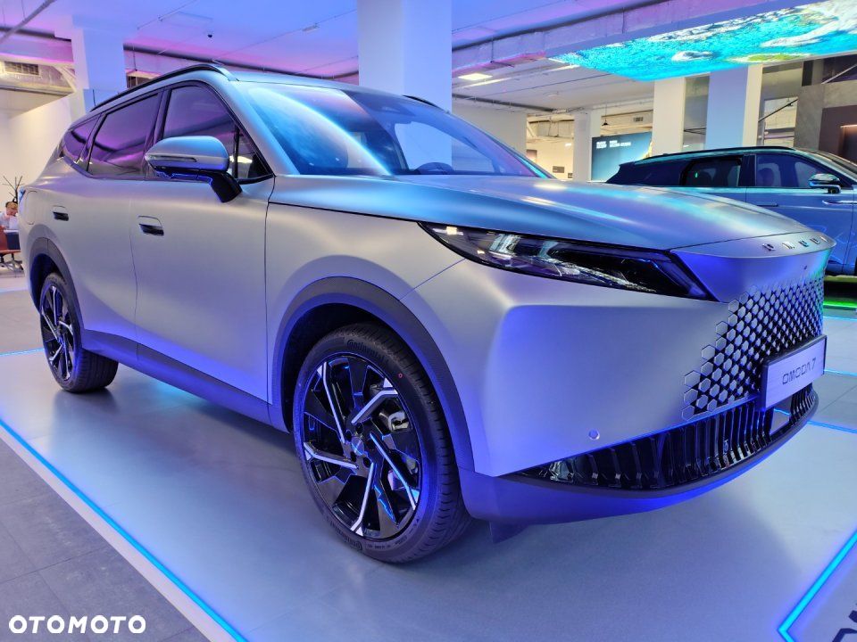 Omoda 7