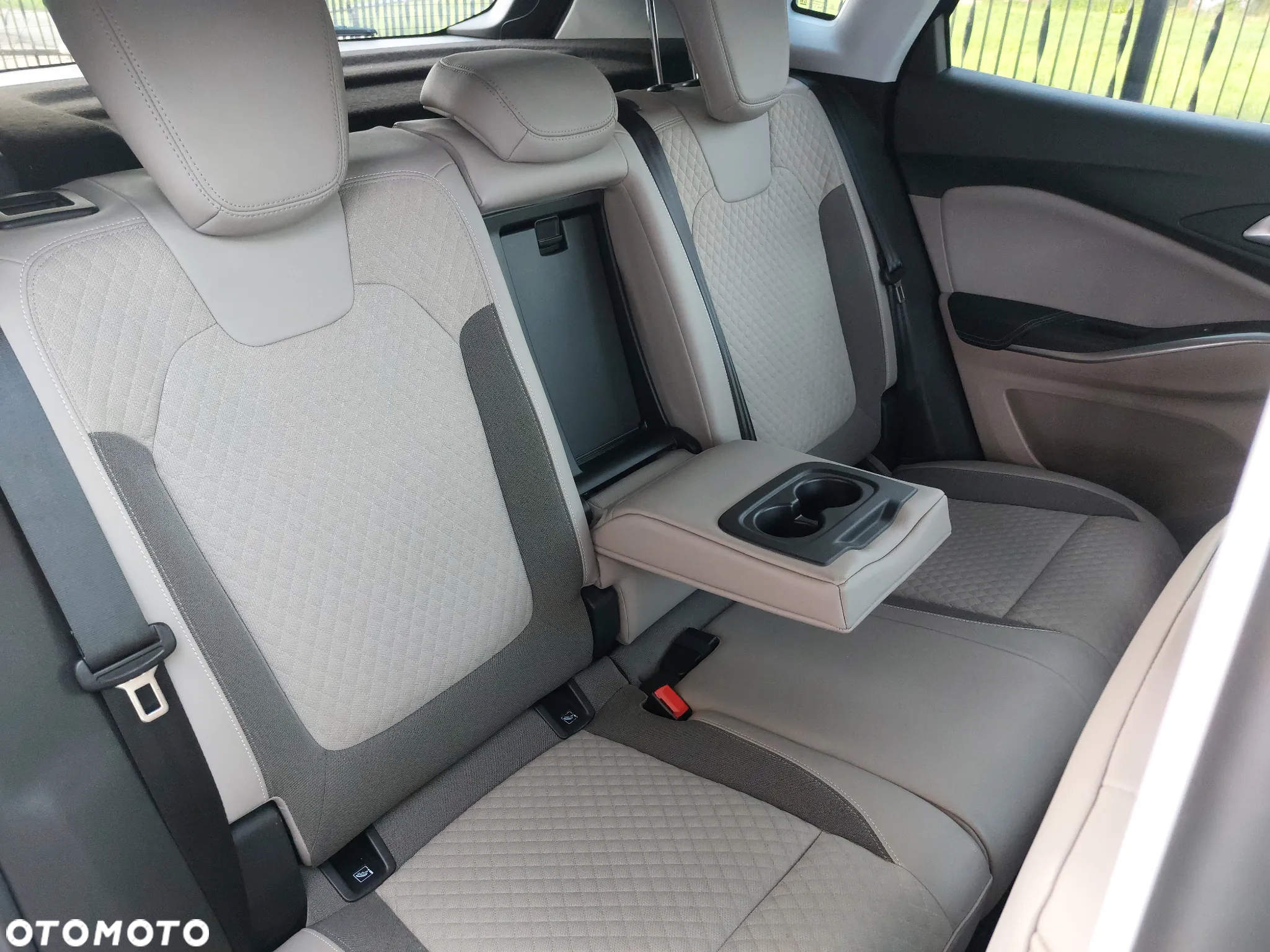 Opel Grandland X 1.2 Start/Stop INNOVATION - 8