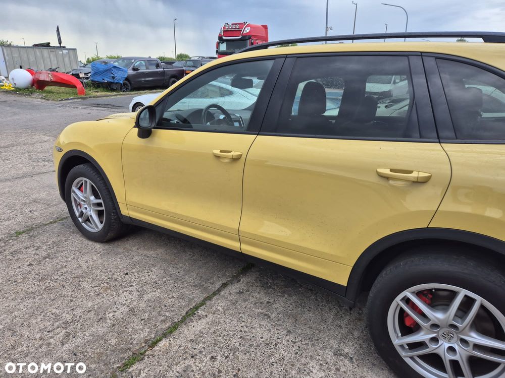 Porsche Cayenne Turbo - 14