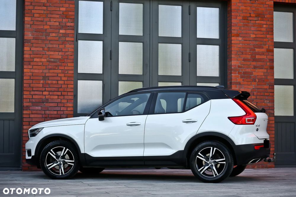 Volvo XC 40 D4 AWD Geartronic R-Design - 10