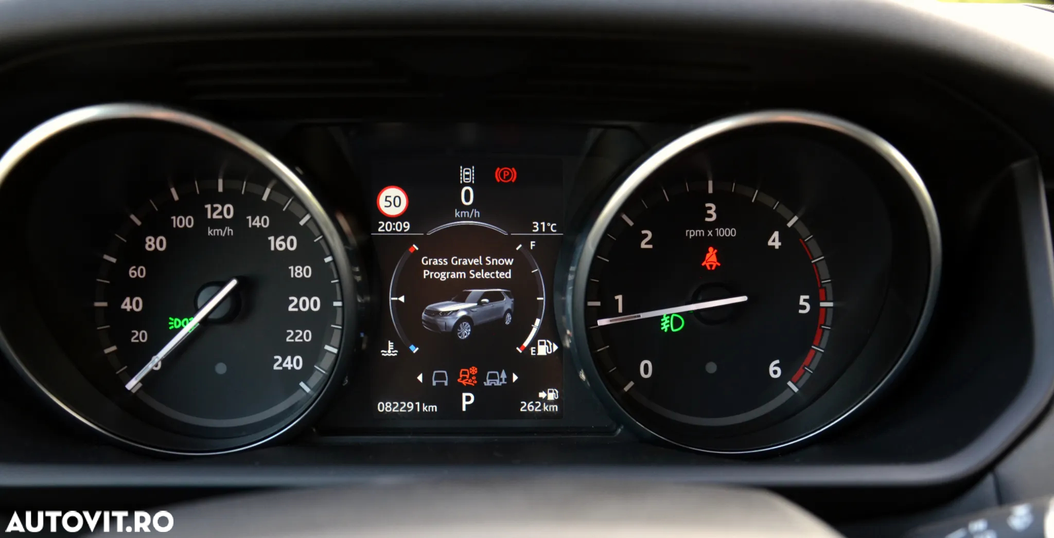 Land Rover Discovery 2.0 L SD4 Ingenium HSE Luxury - 32