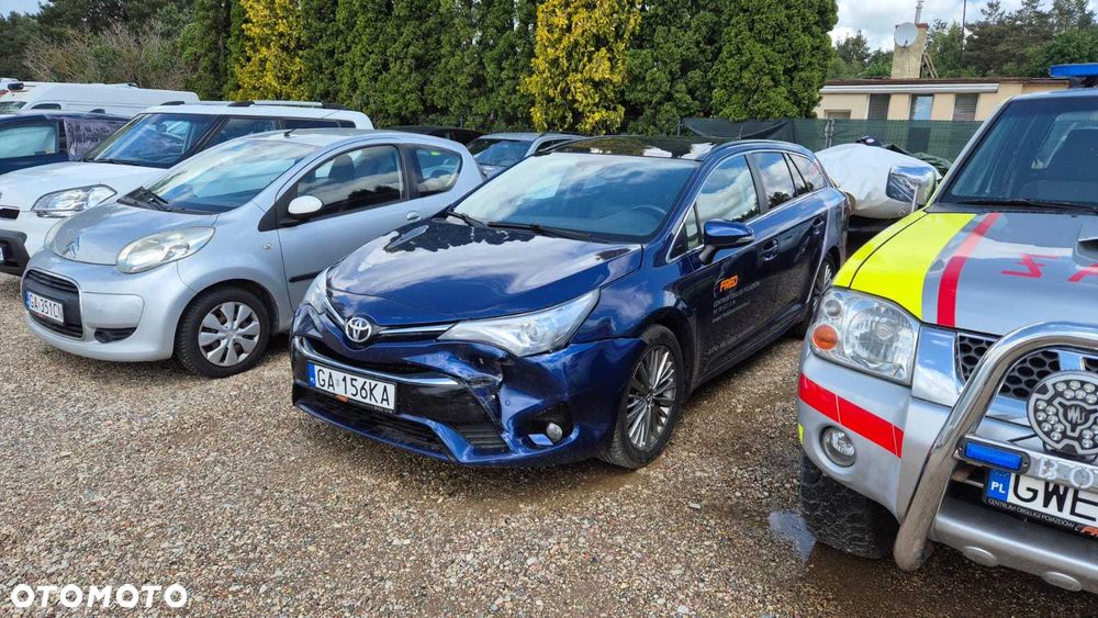 Toyota Avensis - 1