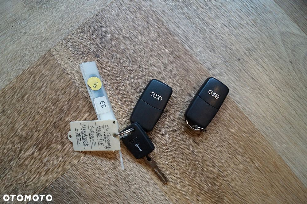 Audi A8 4.2 TDI DPF quattro - 27