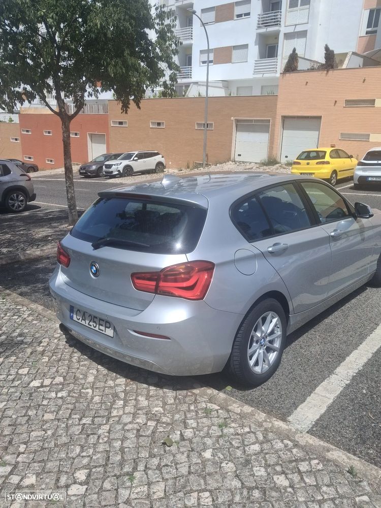 BMW 120 d Sport Line - 4