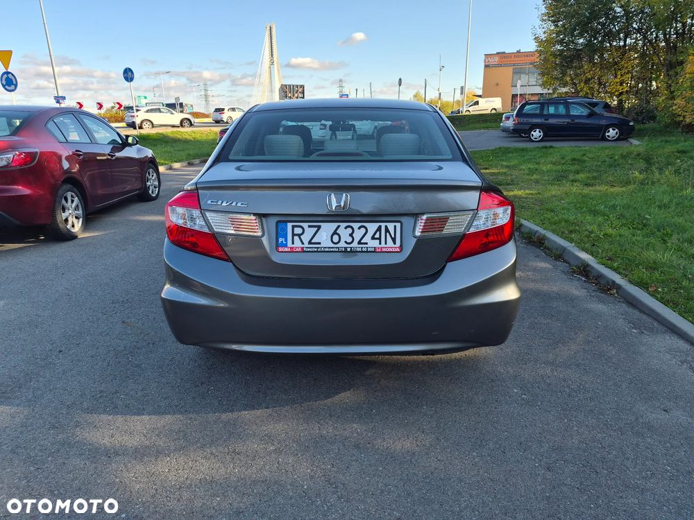 Honda Civic 1.8 Comfort - 4