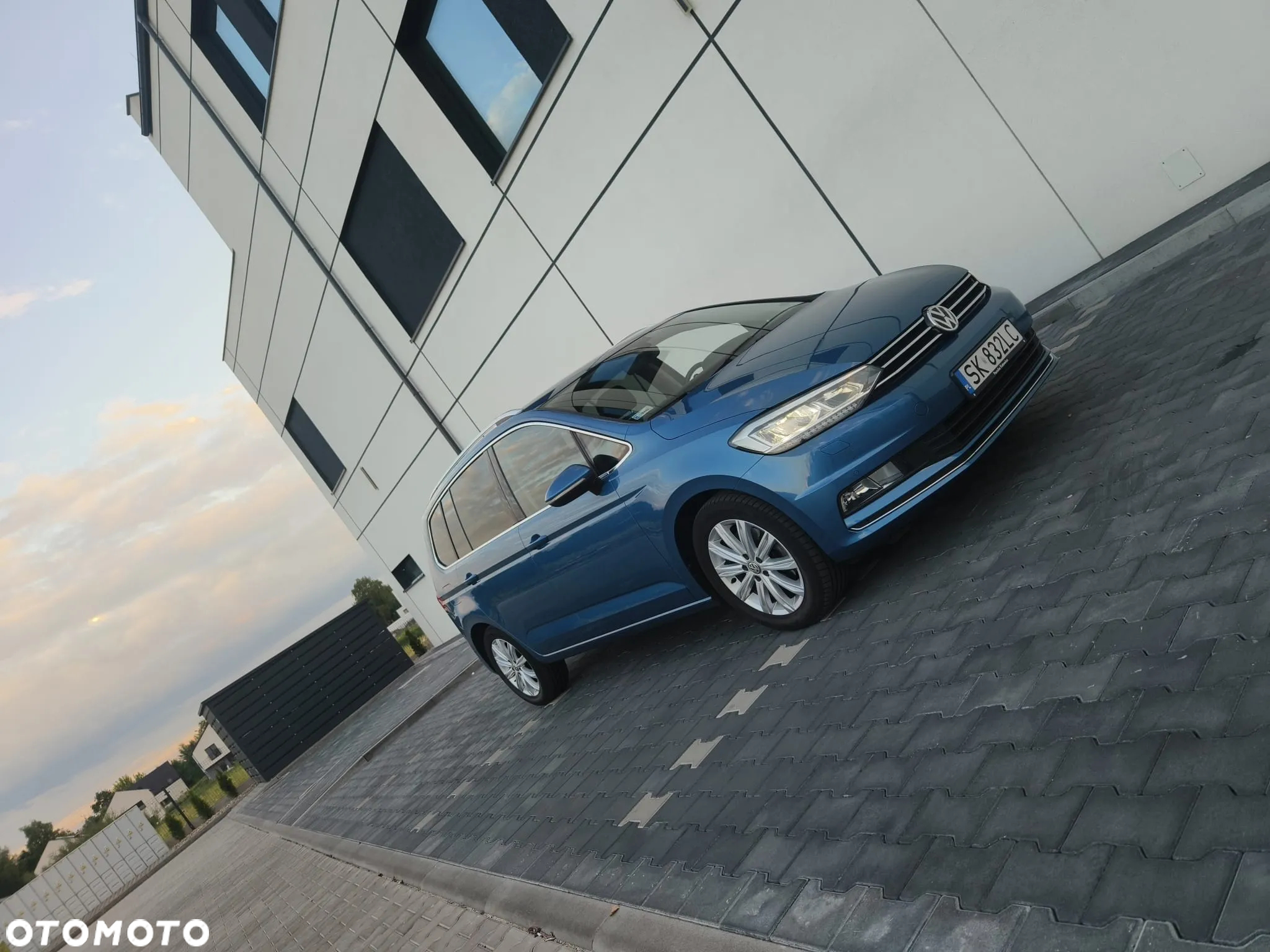 Volkswagen Touran 1.4 TSI BMT Highline DSG - 19