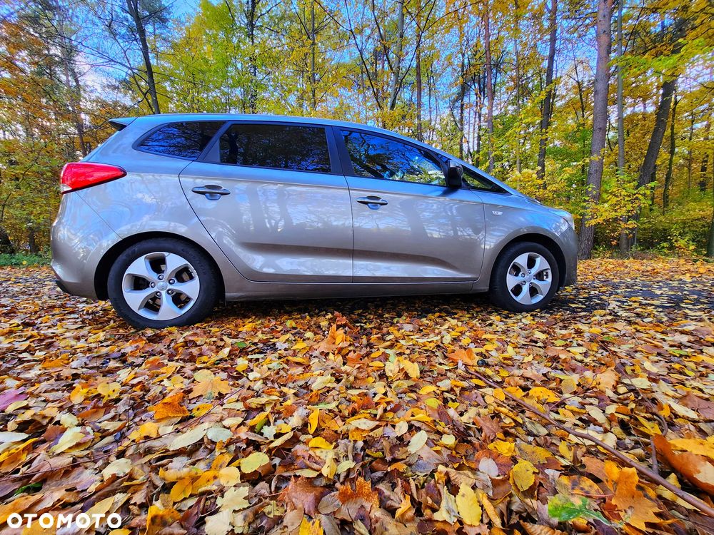Kia Carens 1.7 CRDi XL 7os - 14