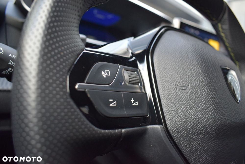 Peugeot 2008 1.2 PureTech GT S&S EAT8 - 26