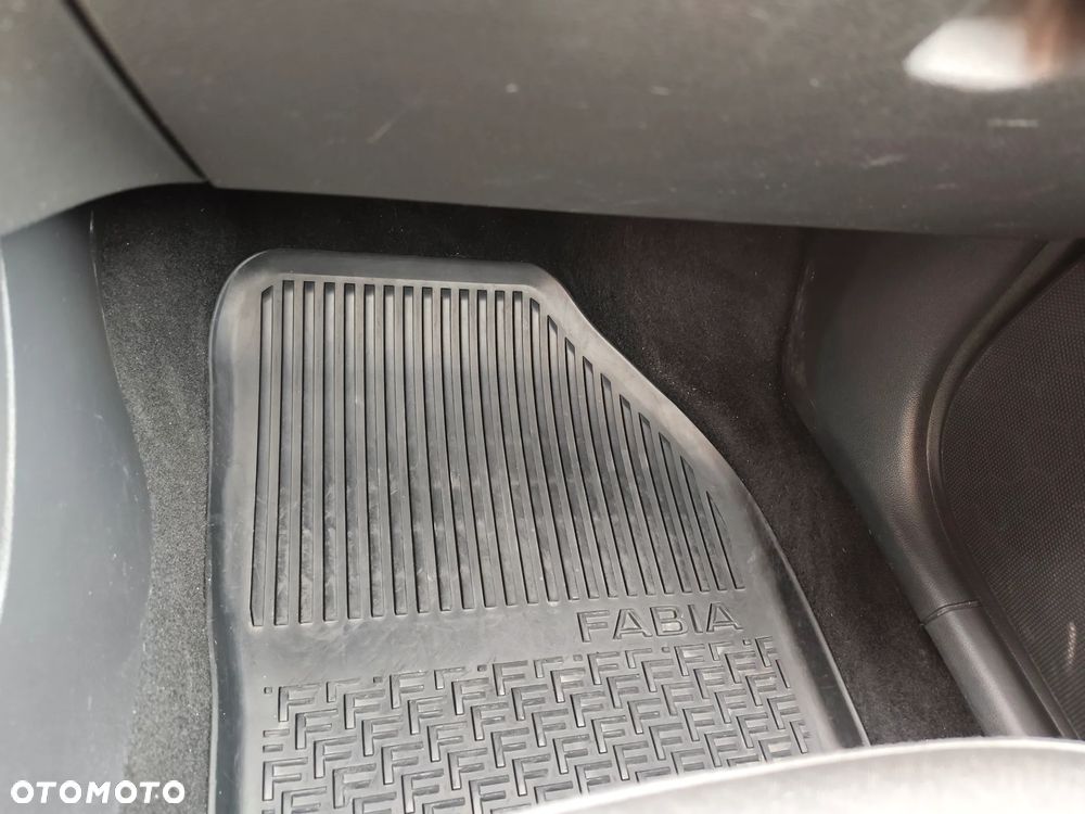 Skoda Fabia 1.2 TSI Ambition - 19