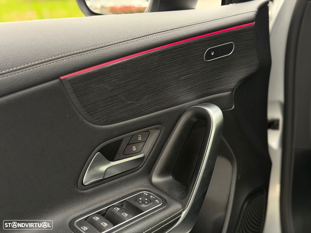 Mercedes-Benz A 180 d 7G-DCT AMG Line - 14