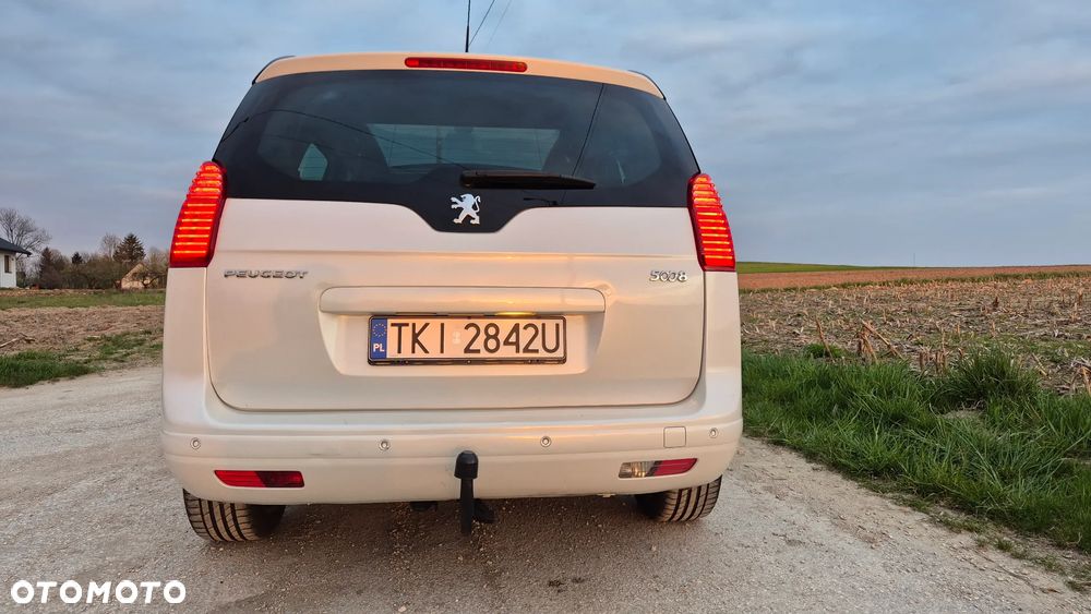 Peugeot 5008 HDI FAP 150 Allure - 13