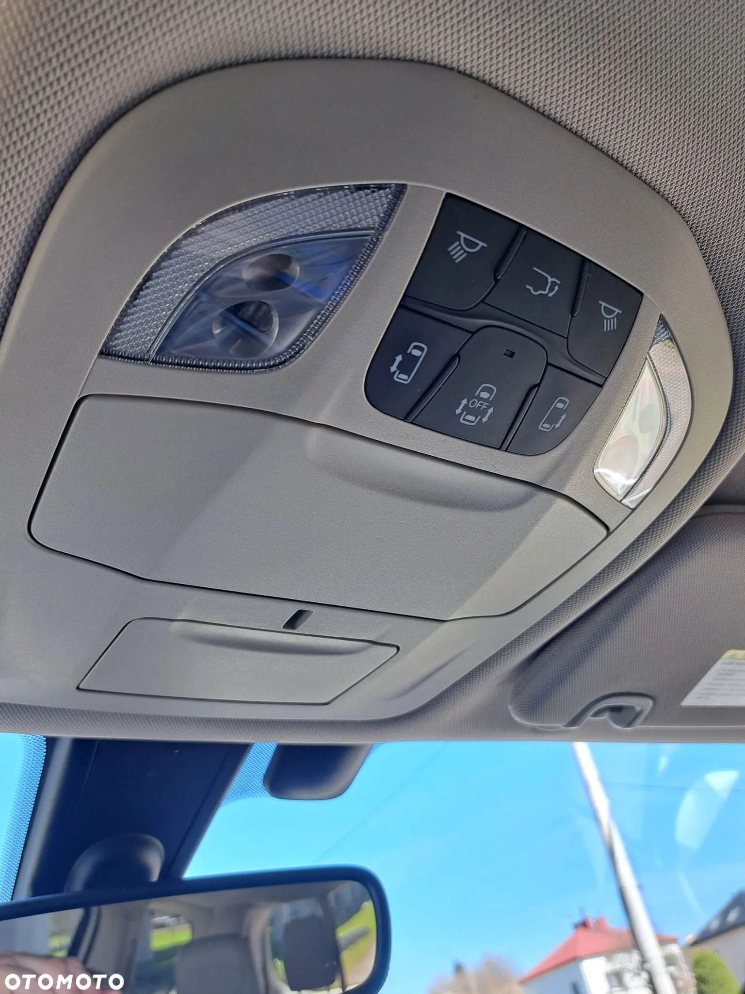 Chrysler Pacifica - 7