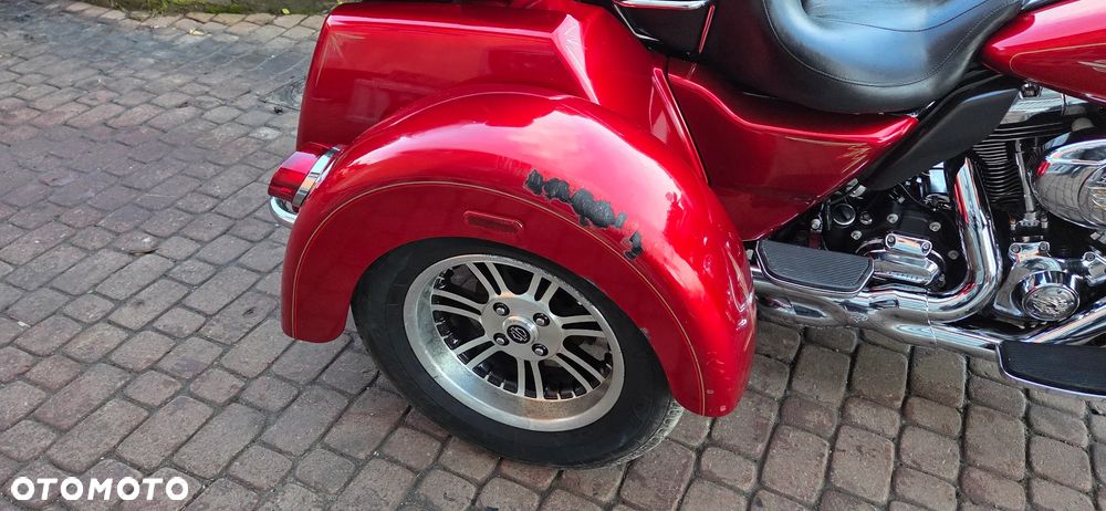 Harley-Davidson FLH Electra Glide - 36